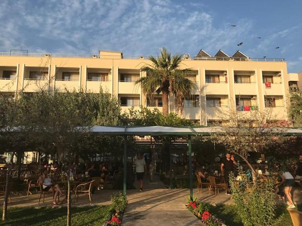 Dikelya Hotel Dikili Exterior photo